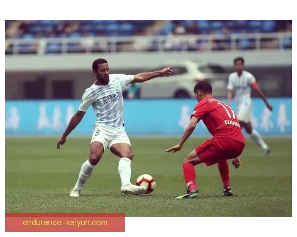 恩德里克展现惊人速度与爆发力，备受期待成为足球场上的新一代之星