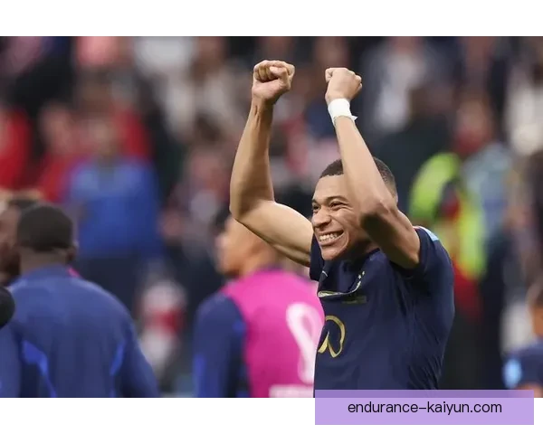 姆巴佩年龄优势显著，未来发展备受期待分析注