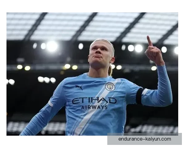 哈兰德2019欧冠帽子戏法至今仍是年轻球员表现稳健的典范